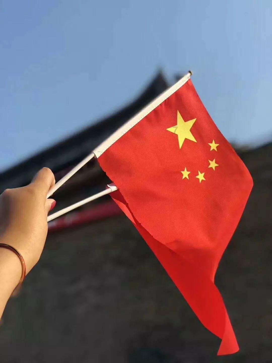 嫁给法国红磨坊第三代传人的模特李静，幸福的不要不要的！